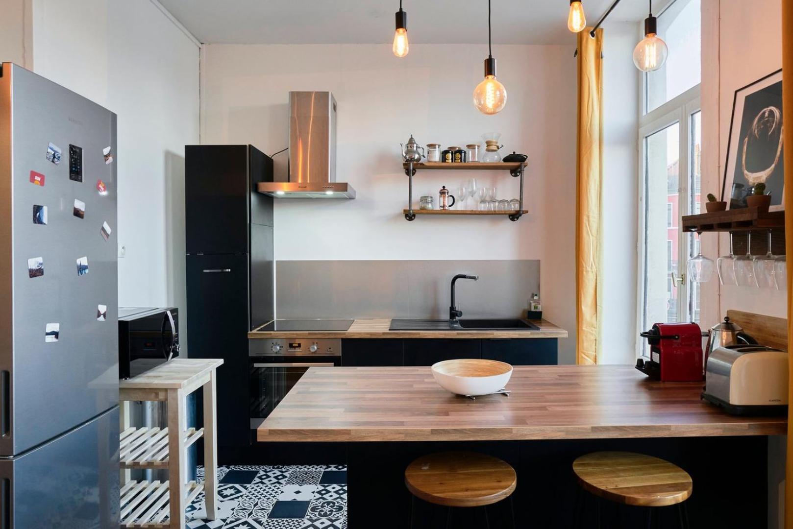 ליל 1 Bedroom Apartment Near Metro, Shops & Schools מראה חיצוני תמונה
